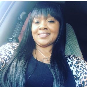 Meet your Posher, Lacole